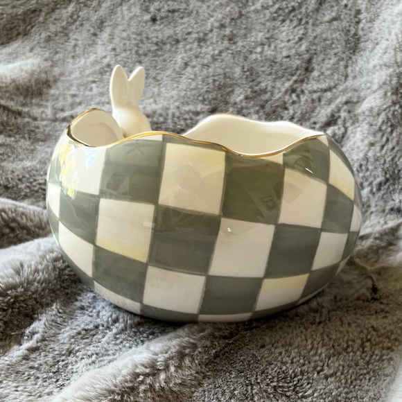 MACKENZIE-CHILDS White Rabbit Dish (NWOT) Easter - Picture 4 of 11